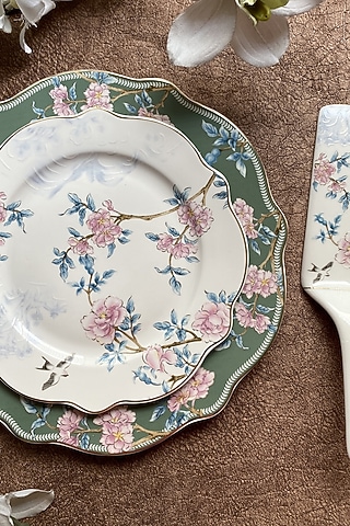 Green & White Finest Premium Porcelain Embossed Serving Set by Vigneto