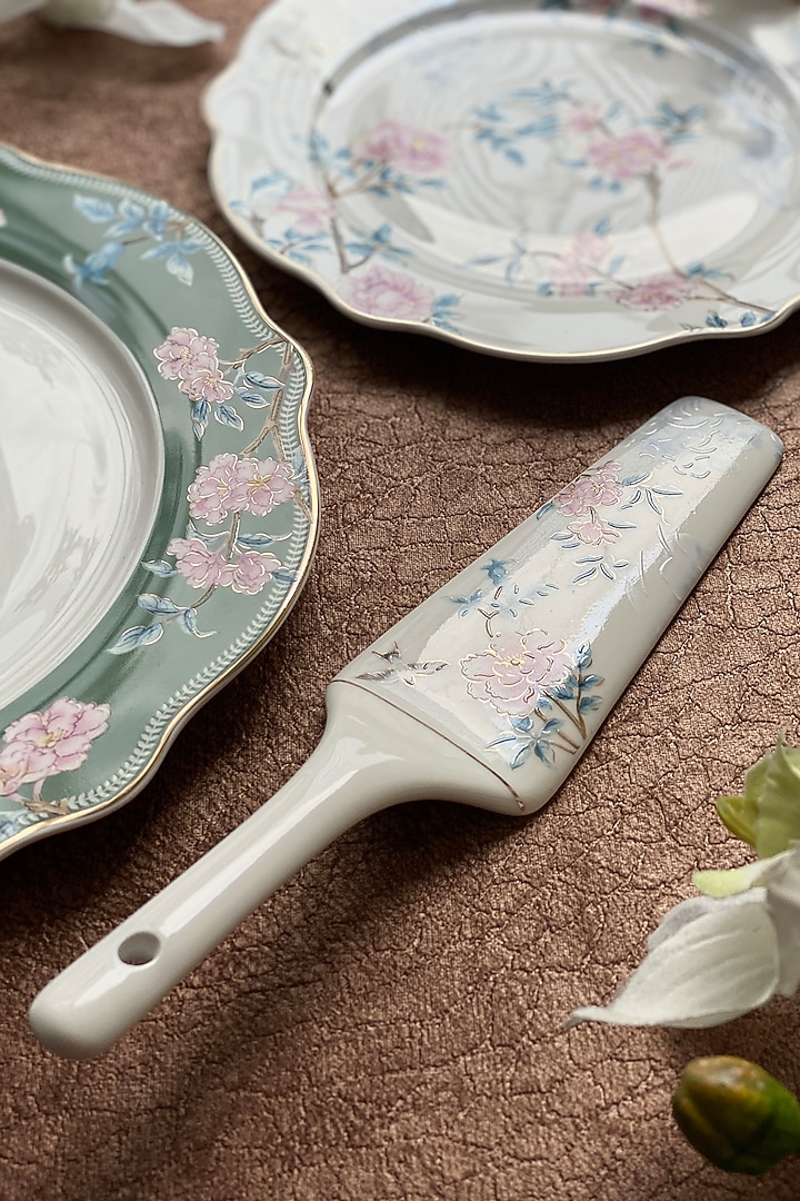 Green & White Finest Premium Porcelain Embossed Serving Set by Vigneto at Pernia's Pop Up Shop