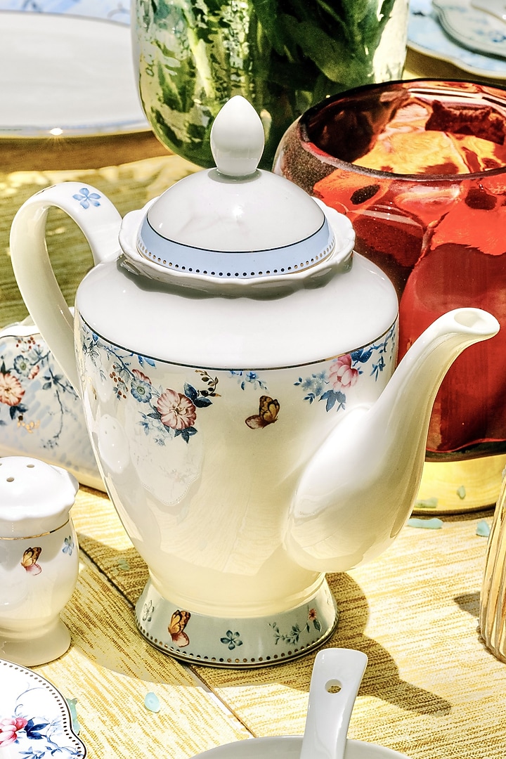 White Finest Premium Porcelain Floral Tea Set by Vigneto at Pernia's Pop Up Shop