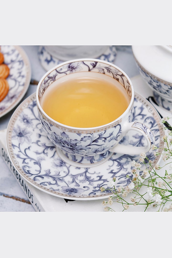 Vigneto White(Base) Mughal Pattern Porcelain Cup Saucer Tea Set