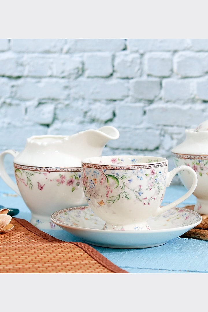 White Finest Premium Porcelain Tea Set by Vigneto at Pernia's Pop Up Shop