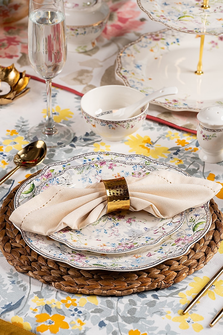 White Finest Premium Porcelian Floral Dinner Set by Vigneto
