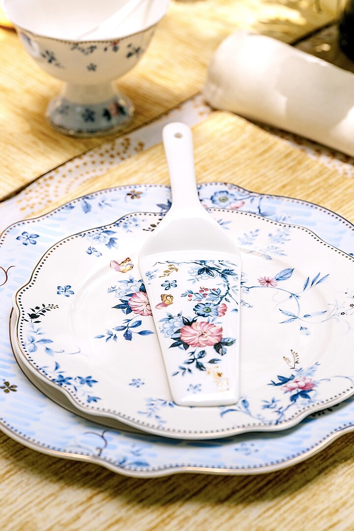 White & Blue Finest Premium Porcelain Snack Set by Vigneto at Pernia's Pop Up Shop