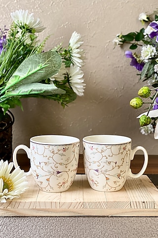 White Finest Premium Porcelain Mug Set by Vigneto