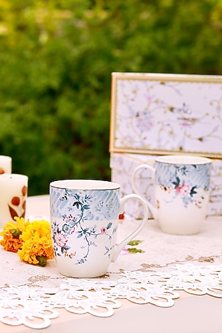 White & Blue Finest Premium Porcelain Mug Set by Vigneto
