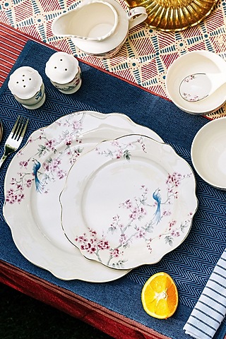 Pink & White Finest Premium Porcelain Dinner Set by Vigneto