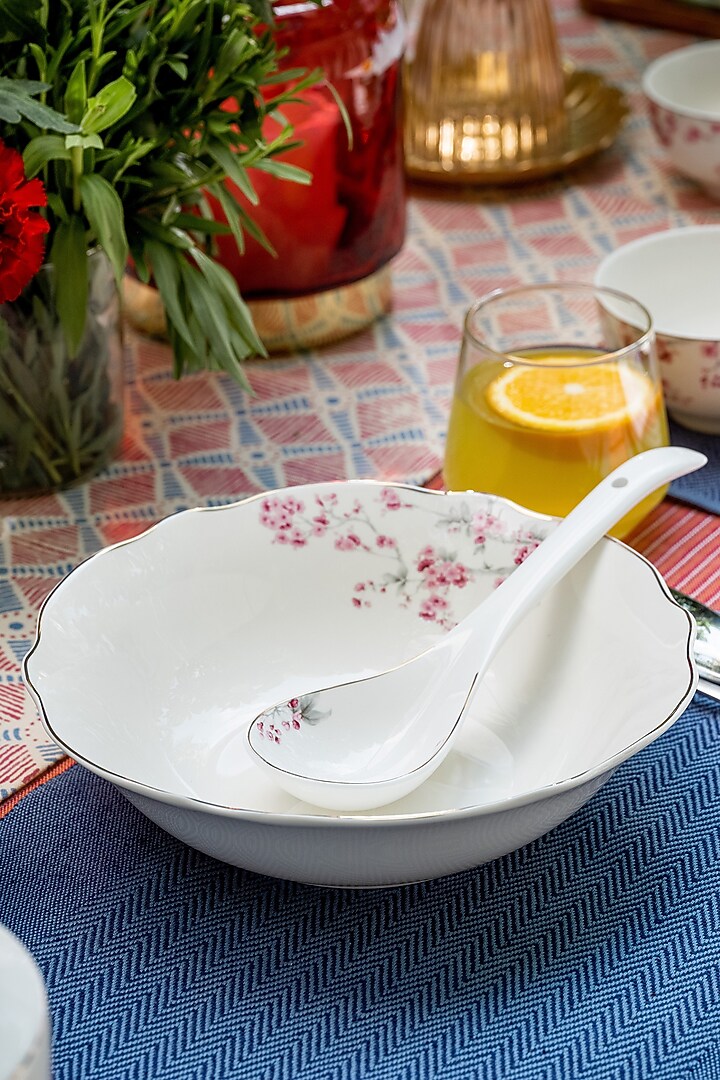 Pink & White Finest Premium Porcelain Dinner Set by Vigneto at Pernia's Pop Up Shop