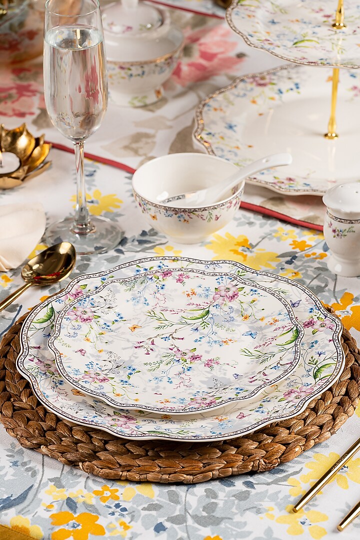 White Finest Premium Porcelian Floral Dinner Set by Vigneto at Pernia's Pop Up Shop