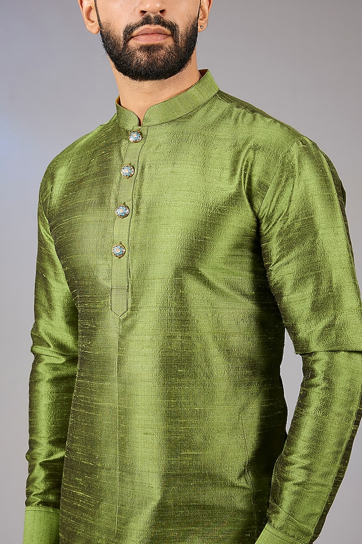 Green Raw Silk Kurta Set by VICUGNA at Pernia's Pop Up Shop