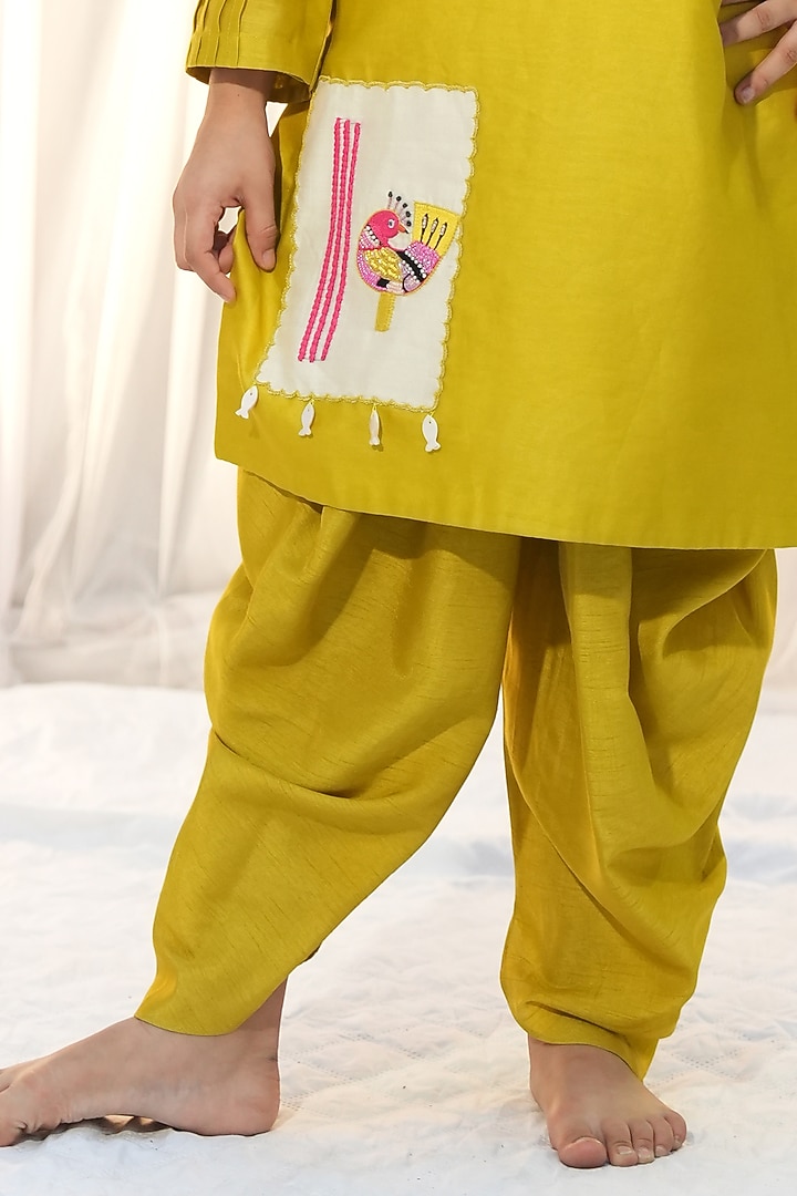 Mehendi Green Silk Chanderi Hand Embroidered Kurta Set For Girls by Vibrant Hues at Pernia's Pop Up Shop