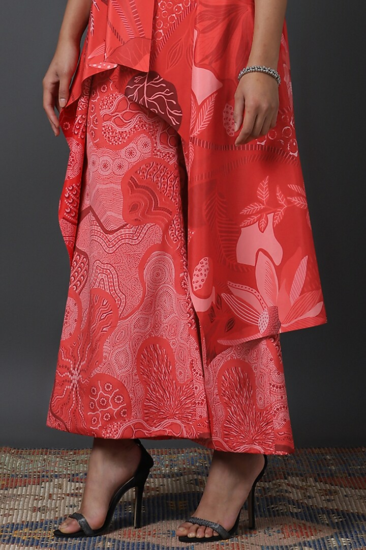 Red Luxury Crepe Co-Ord Set by VINNY KHURANA OFFICIAL at Pernia's Pop Up Shop