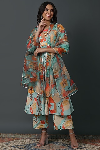 Powder Blue Luxury Crepe Digital Printed Kurta Set by VINNY KHURANA OFFICIAL