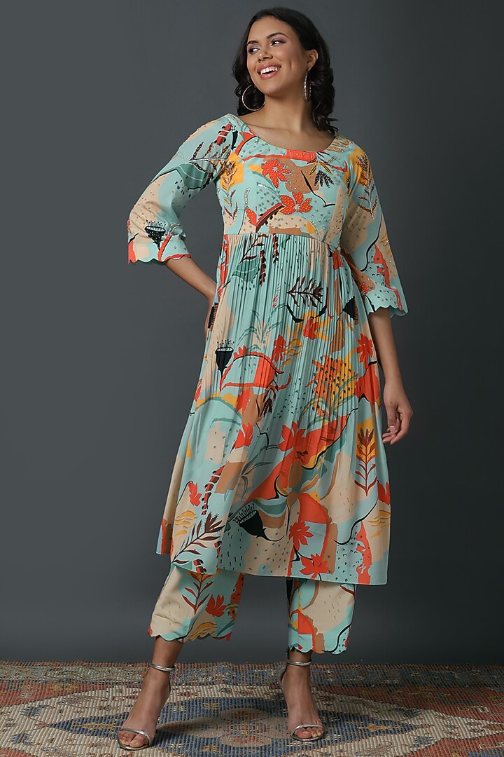 Powder Blue Luxury Crepe Digital Printed Kurta Set by VINNY KHURANA OFFICIAL at Pernia's Pop Up Shop