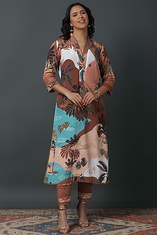 Brown Natural Crepe Digital Printed A-line Kurta Set by VINNY KHURANA OFFICIAL