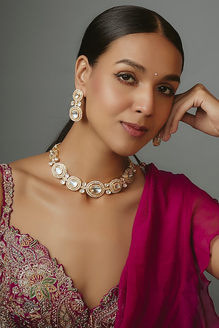Gold Finish Kundan Polki Necklace Set by Vivinia By Vidhi Mehra at Pernia's Pop Up Shop