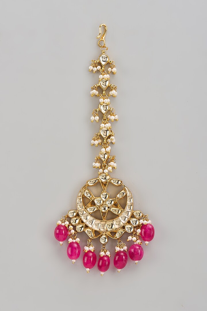 Gold Finish Kundan Polki & Pink Beaded Maangtikka by Vivinia By Vidhi Mehra at Pernia's Pop Up Shop
