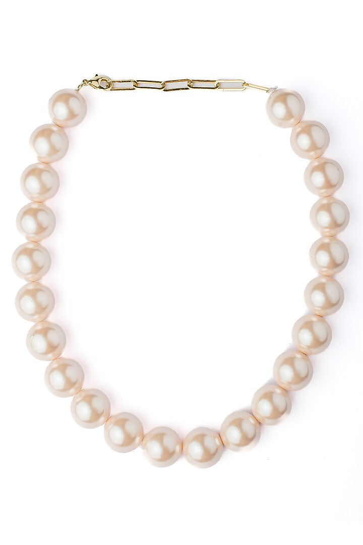 White Pearl Floral Necklace by Vivinia By Vidhi Mehra at Pernia's Pop Up Shop