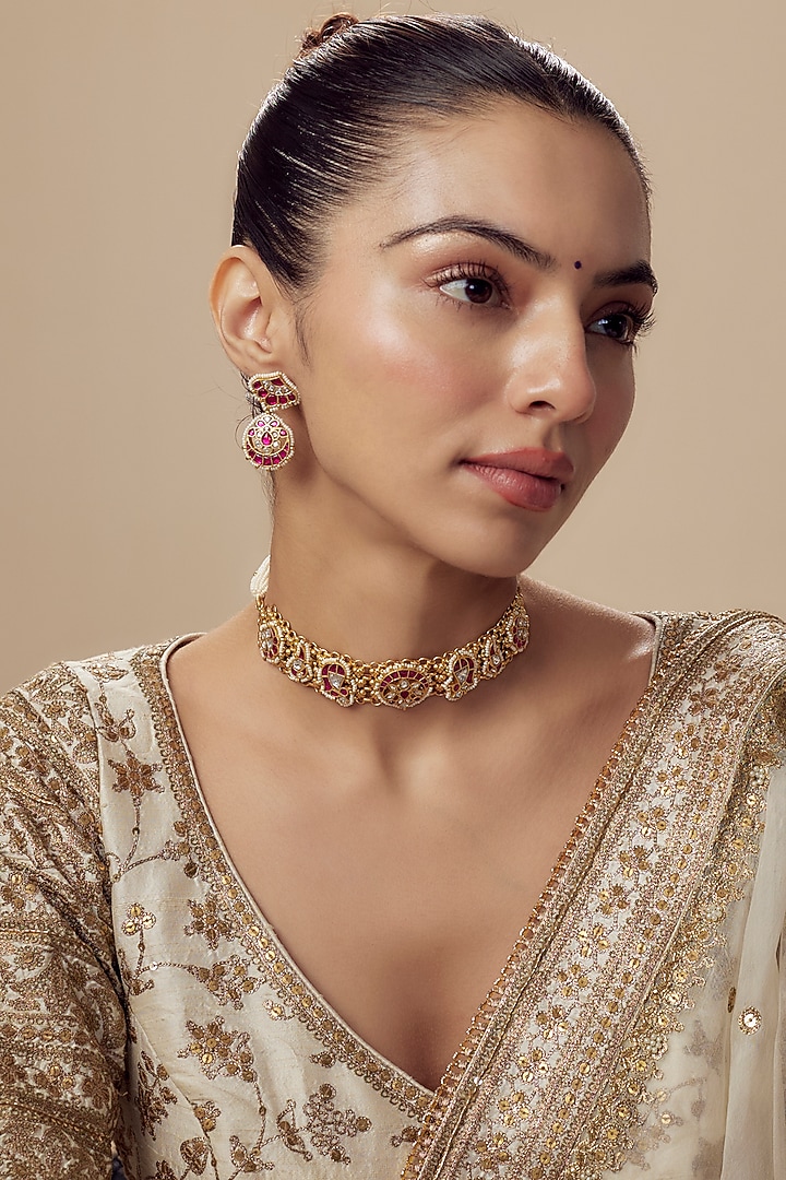 Gold Finish Kundan Polki & Red Stone Choker Necklace Set by Vivinia By Vidhi Mehra at Pernia's Pop Up Shop