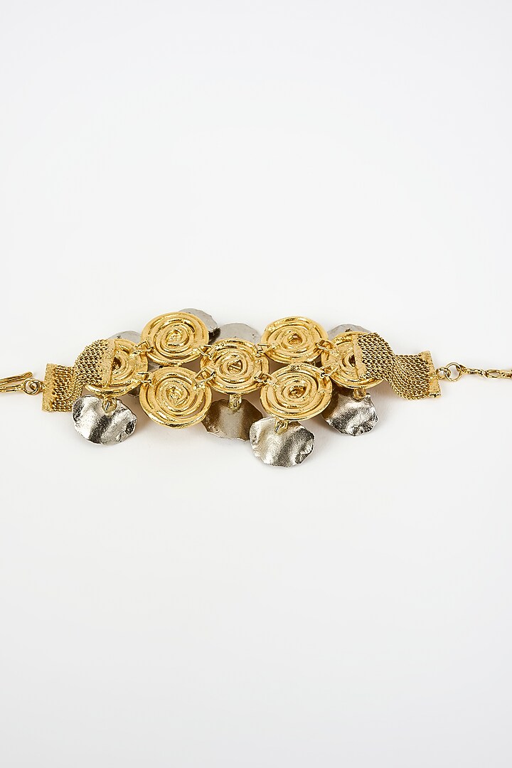 Gold Finish Kundan Polki Bangle by Vivinia By Vidhi Mehra at Pernia's Pop Up Shop
