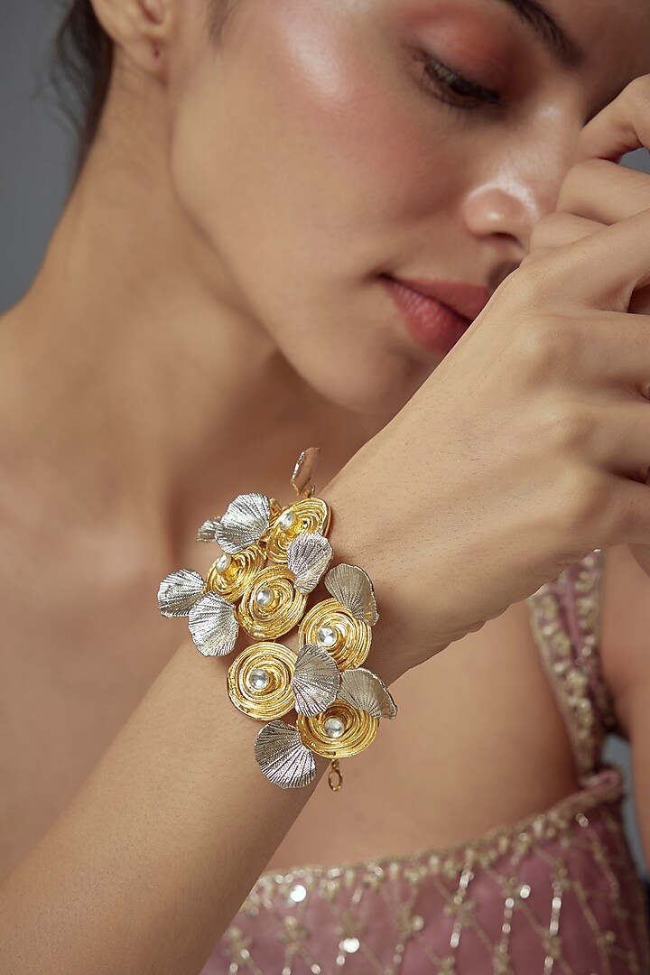 Gold Finish Kundan Polki Bangle by Vivinia By Vidhi Mehra at Pernia's Pop Up Shop