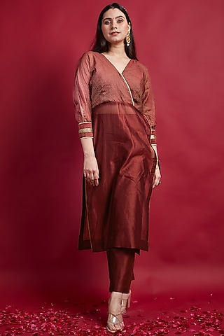 Maroon Chanderi Cutdana Embroidered Angrakha Kurta Set by Vinusto