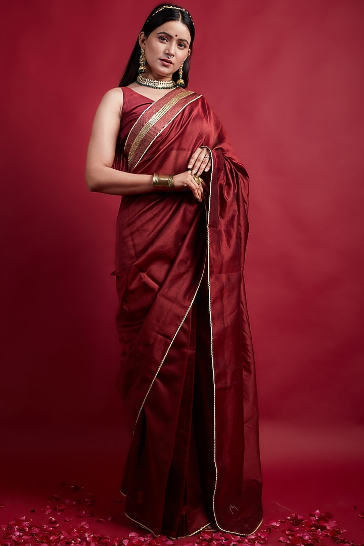 Maroon Chanderi Handloom Embroidered Festive Saree Set by Vinusto at Pernia's Pop Up Shop