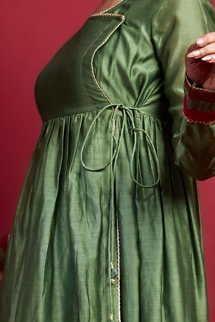 Olive Green Chanderi Handloom Anarkali Set by Vinusto at Pernia's Pop Up Shop