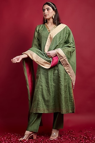 Olive Green Chanderi Handloom Zari Embroidered Kurta Set by Vinusto
