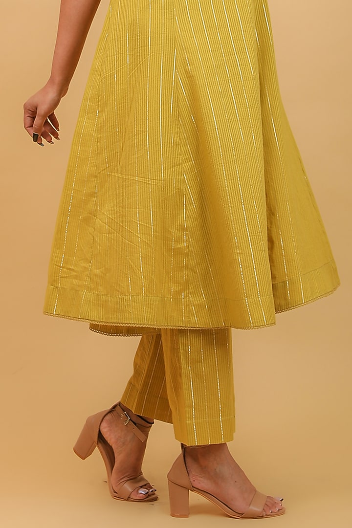 Lime Yellow Pure Cotton Kurta Set by Vinusto at Pernia's Pop Up Shop