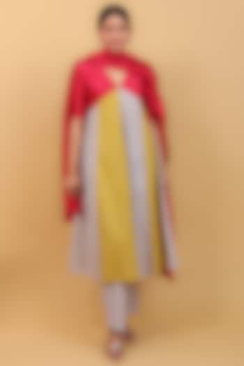 Grey & Lime Color-Blocked Anarkali Set by Vinusto at Pernia's Pop Up Shop