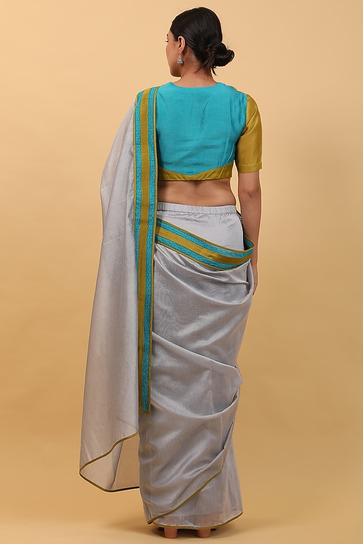 Grey Handwoven Chanderi Pre-Stitched Festive Saree Set by Vinusto at Pernia's Pop Up Shop