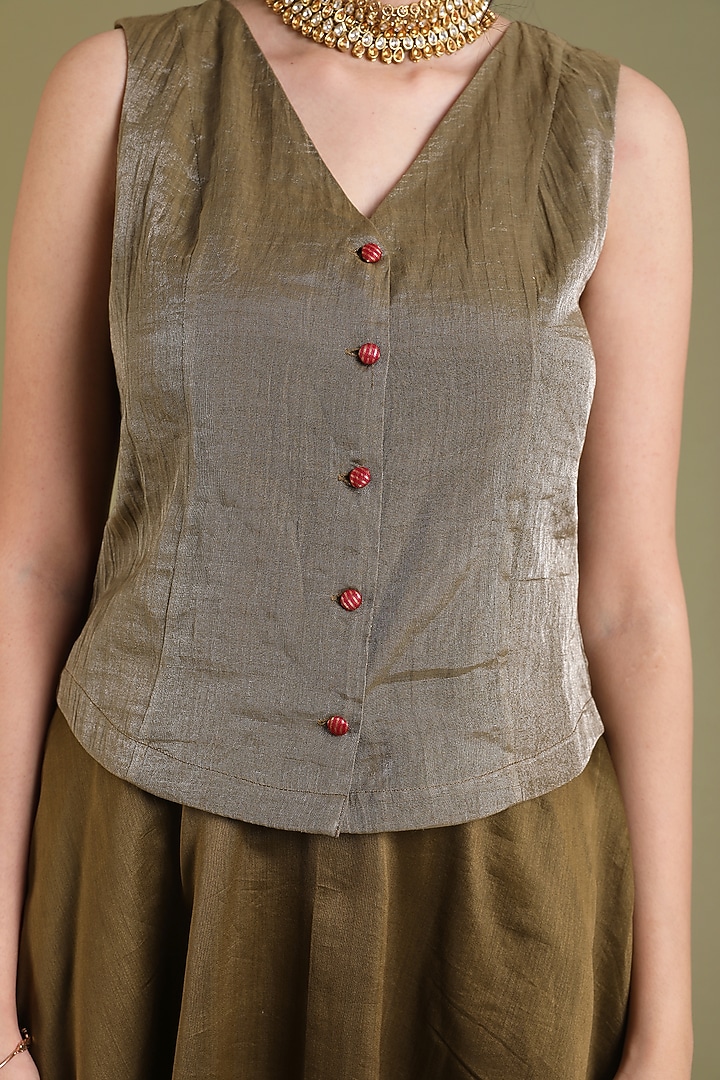 Tobacco Brown Handwoven Chanderi Skirt Set by Vinusto at Pernia's Pop Up Shop