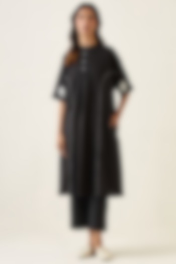 Black Pure Cotton Embroidered Handcrafted Kurta Set by Vinusto at Pernia's Pop Up Shop
