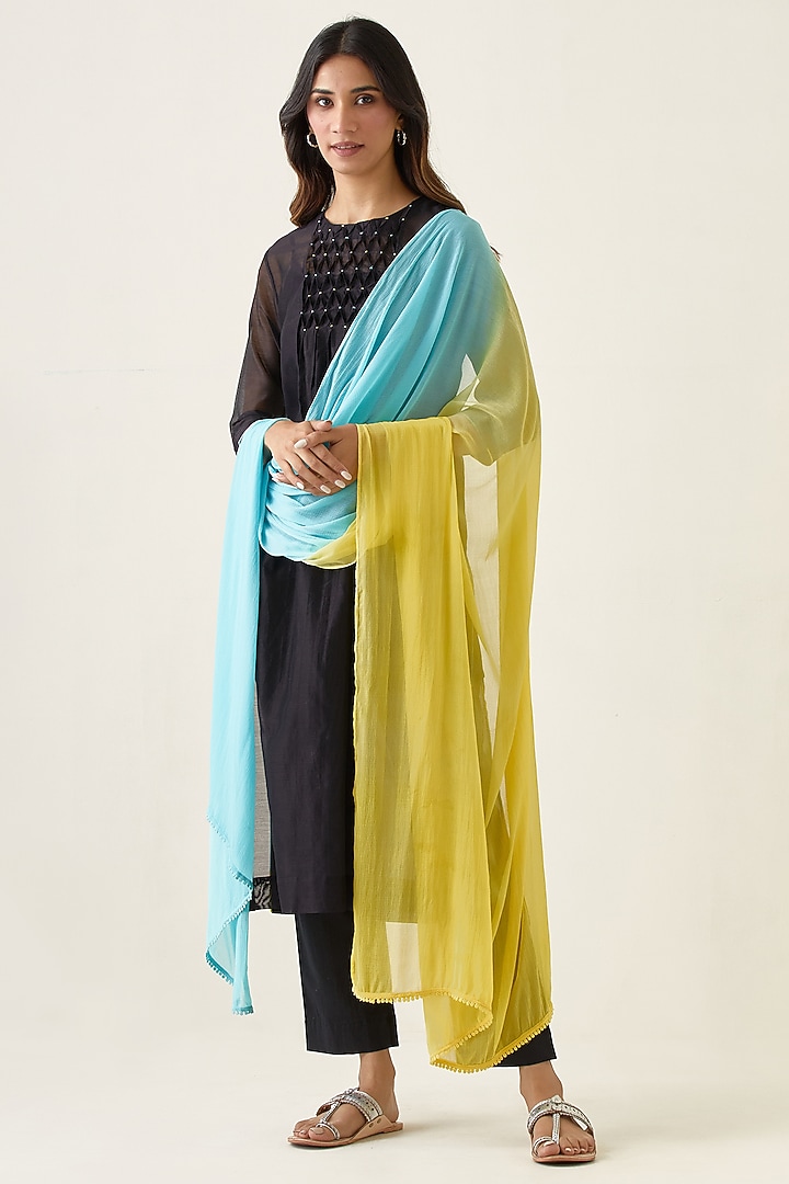 Black Handwoven Chanderi Kurta Set by Vinusto at Pernia's Pop Up Shop