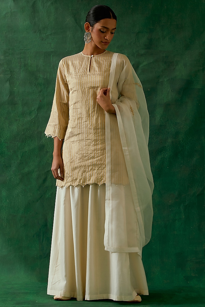 Off-White Handloom Chanderi Sharara Set by Vinusto at Pernia's Pop Up Shop