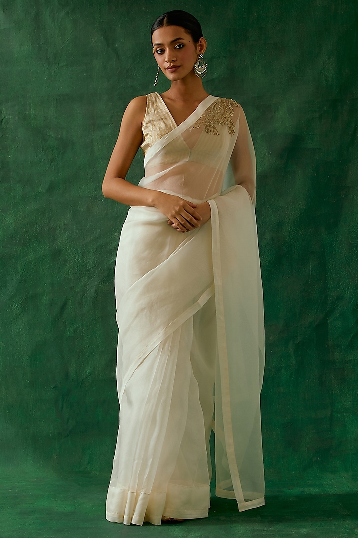 Off-White Handcrafted Katan Silk Zari Hand Embroidered Saree Set by Vinusto at Pernia's Pop Up Shop