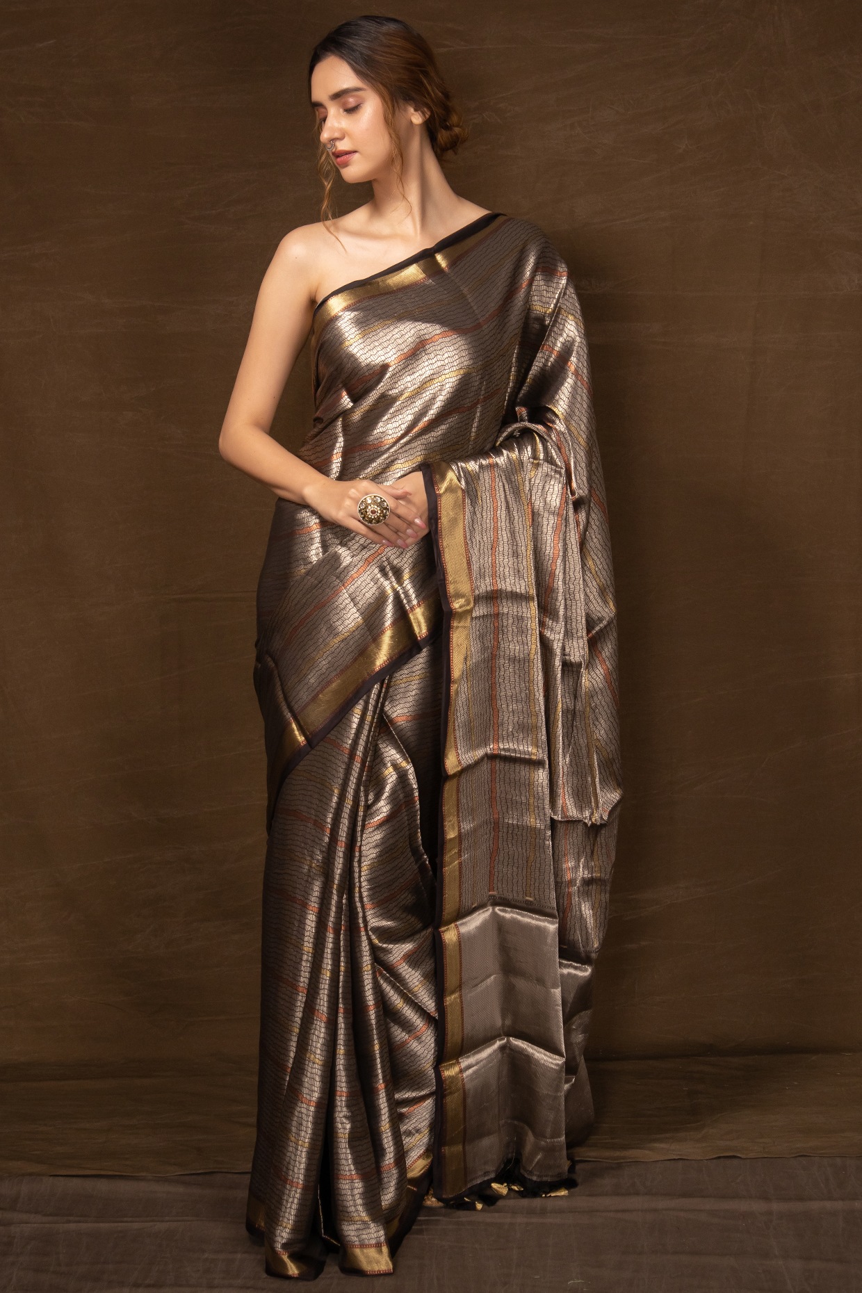 Silver Saree - Buy Trendy Silver Saree Online in India | Myntra