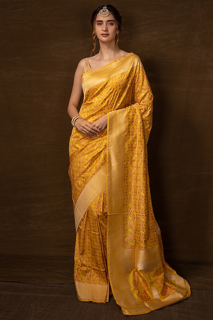 Yellow Pure Silk Handwoven Banarasi Saree by VISHWA