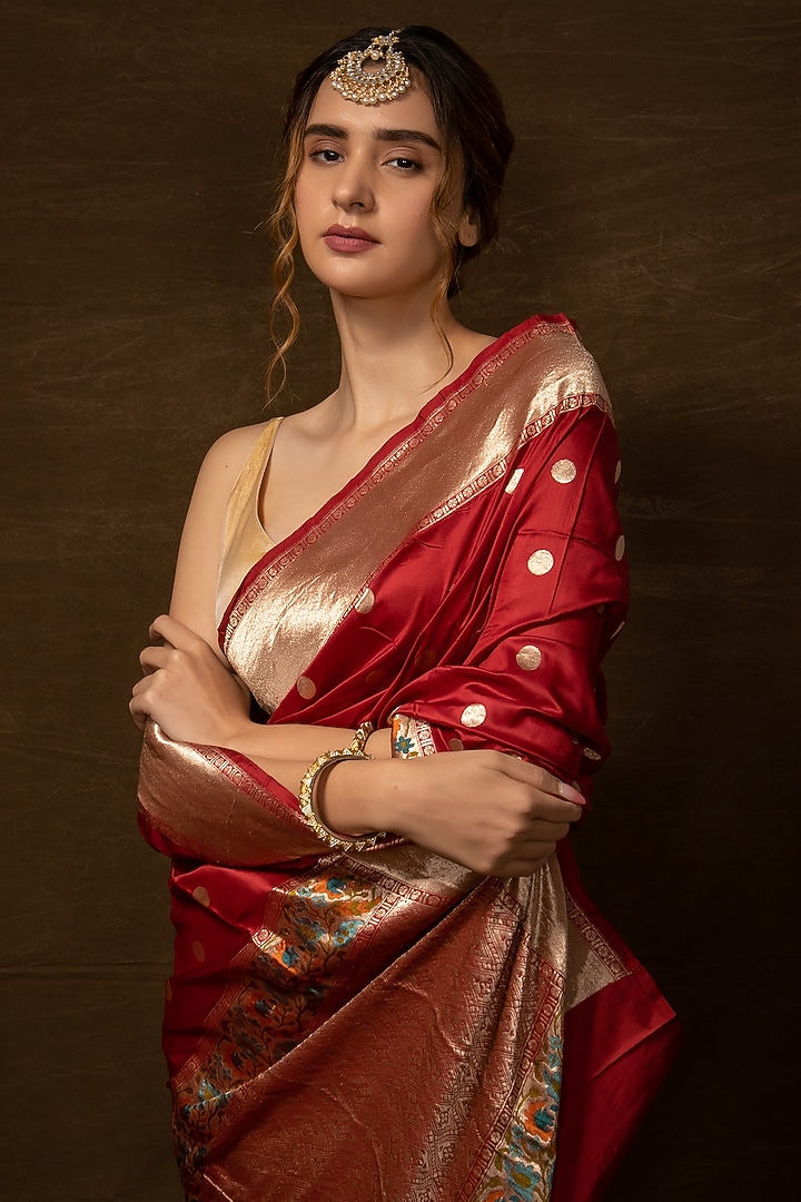 Maroon Pure Silk Handwoven Banarasi Wedding Saree by VISHWA at Pernia's Pop Up Shop