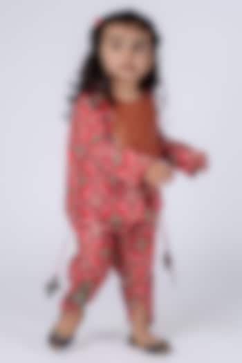 Red Cotton Dhoti Set For Girls by Vivedkids at Pernia's Pop Up Shop