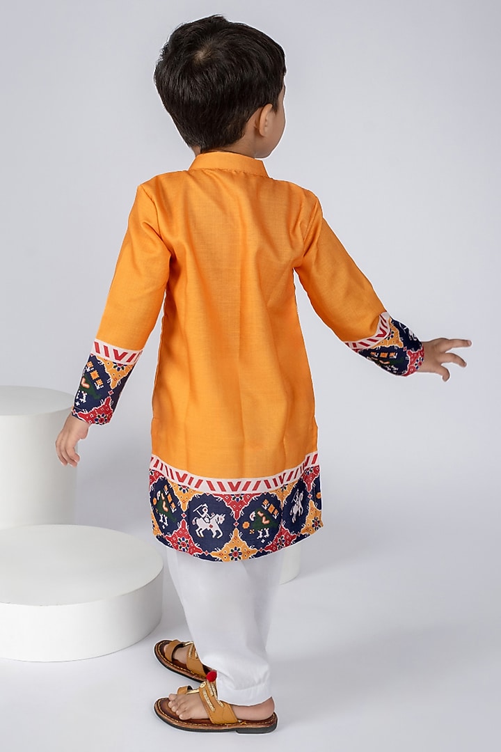 Yellow Cotton Kurta Set For Boys by Vivedkids at Pernia's Pop Up Shop