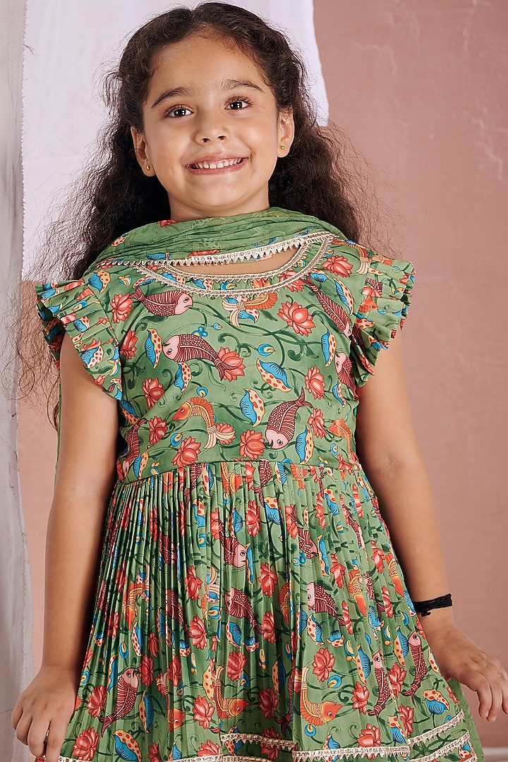 Green Crepe Printed Sharara Set For Girls by Vivedkids at Pernia's Pop Up Shop