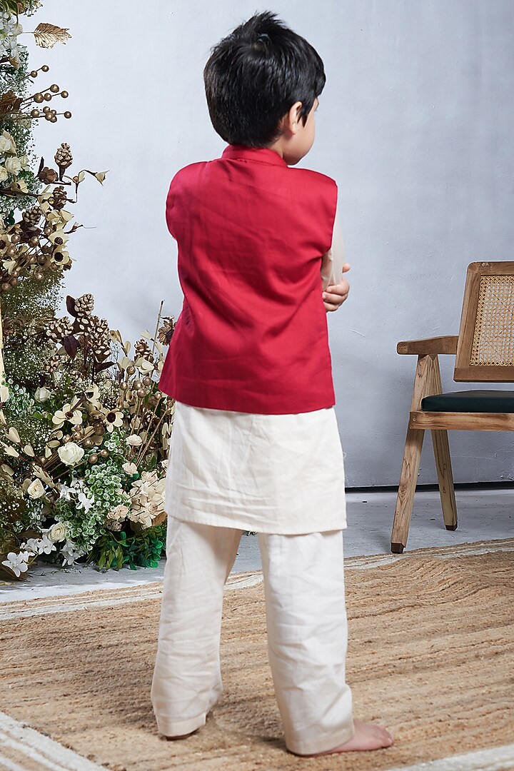 Dark Pink Cotton Bundi Jacket Set For Boys by Vivedkids at Pernia's Pop Up Shop