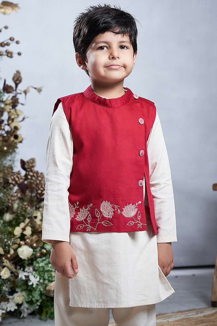 Dark Pink Cotton Bundi Jacket Set For Boys by Vivedkids at Pernia's Pop Up Shop