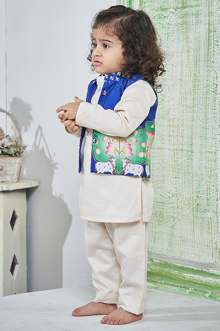 Blue Cotton Pichwai Bundi Jacket Set For Boys by Vivedkids