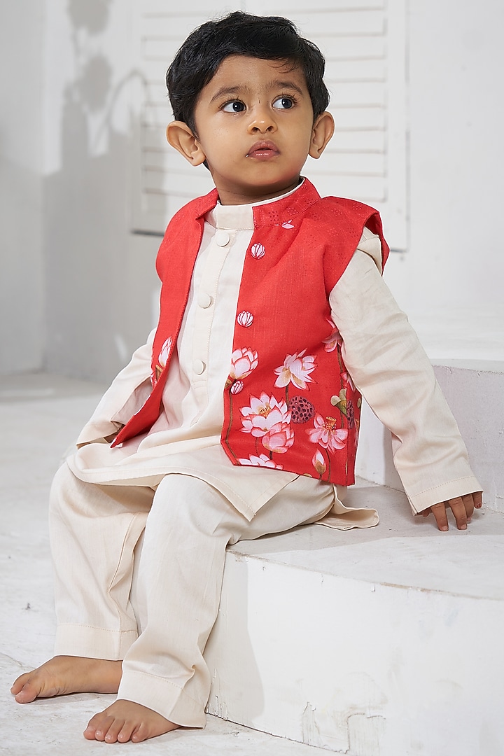Red Cotton Pichwai Bundi Jacket Set For Girls by Vivedkids at Pernia's Pop Up Shop