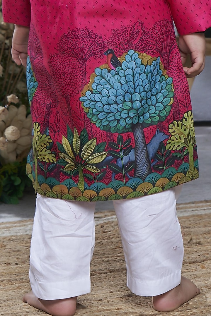 Fuchsia Cotton Pichwai Kurta Set For Boys by Vivedkids at Pernia's Pop Up Shop