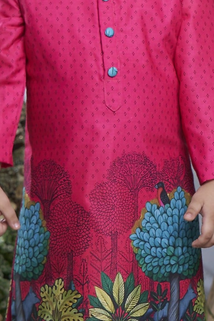 Fuchsia Cotton Pichwai Kurta Set For Boys by Vivedkids at Pernia's Pop Up Shop