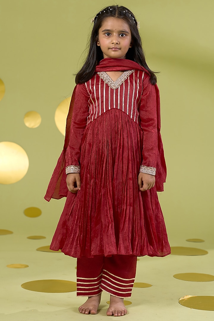 Red Tissue Gota Embroidered Anarkali Set For Girls by Vivedkids at Pernia's Pop Up Shop