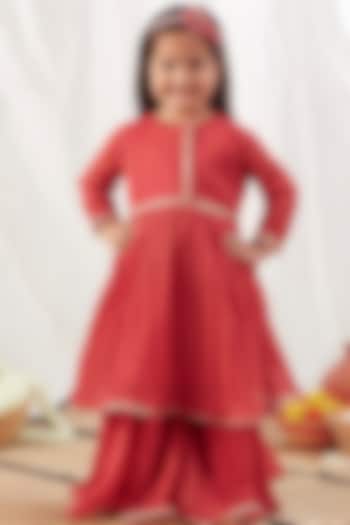 Red Printed Lehenga Set For Girls by Vivedkids